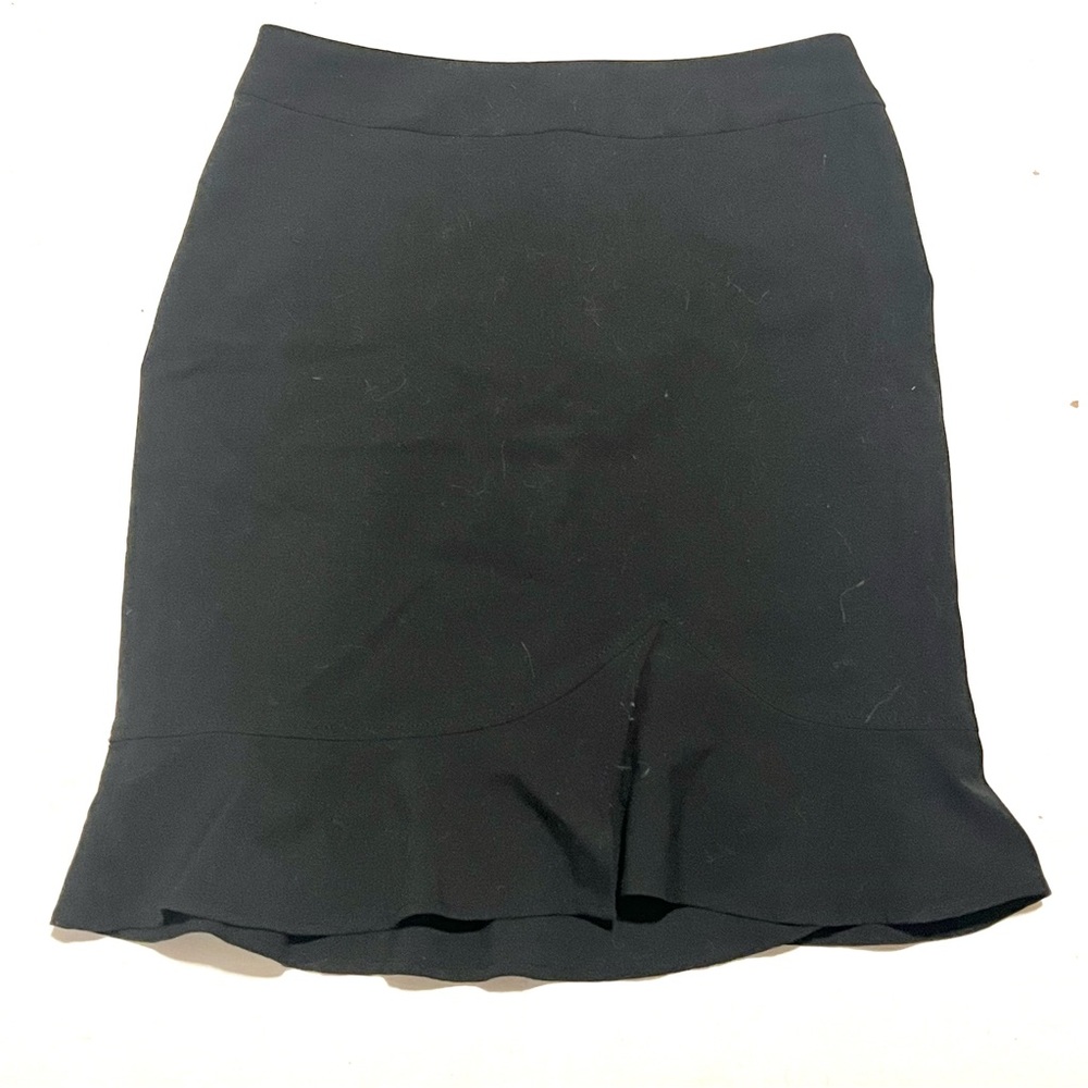 Tahari Arthur S Levine Black Pencil Skirt with Ruffle Hemline Size 4 Petite